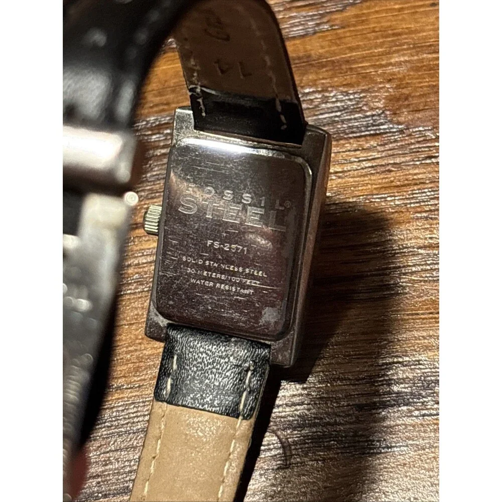 Fossil Steel Watch FS-2571 Womens Date 20mm Case Black Leather Bracelet Quartz